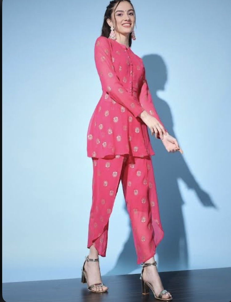 Latest Kurta Designs for Women-3