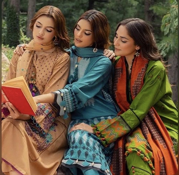 Latest Women's Fashion Trends-2