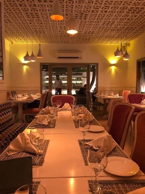 Top Restaurants in Karachi-The Deli